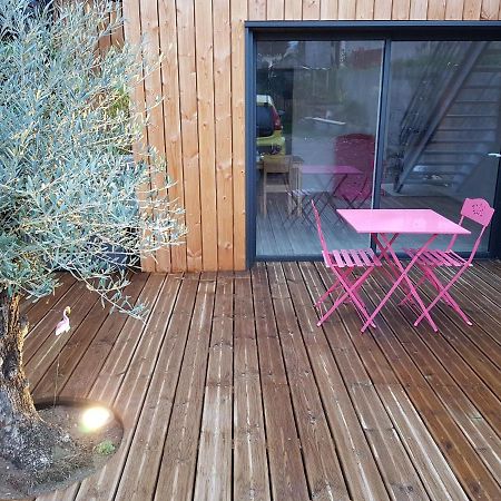 Angers Green Lodge Екстериор снимка