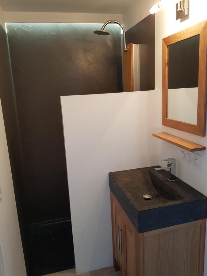 Angers Green Lodge Екстериор снимка