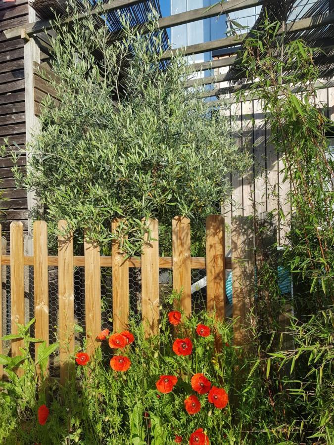 Angers Green Lodge Екстериор снимка